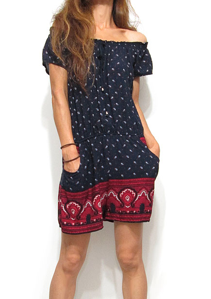 Dress125 Off-Shoulder Rompers/Paisley on Navy