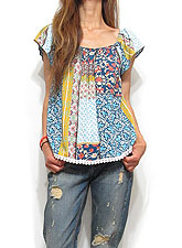Tops608 Floral Patch Print Pullover Blouse/Multi