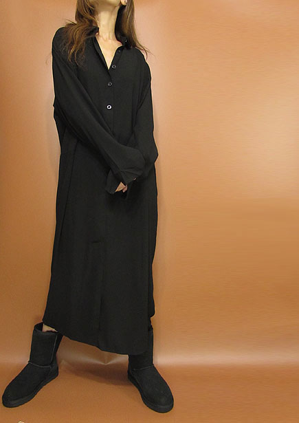 Dress163 Front Slit Relaxed Shirt Dress/Black
