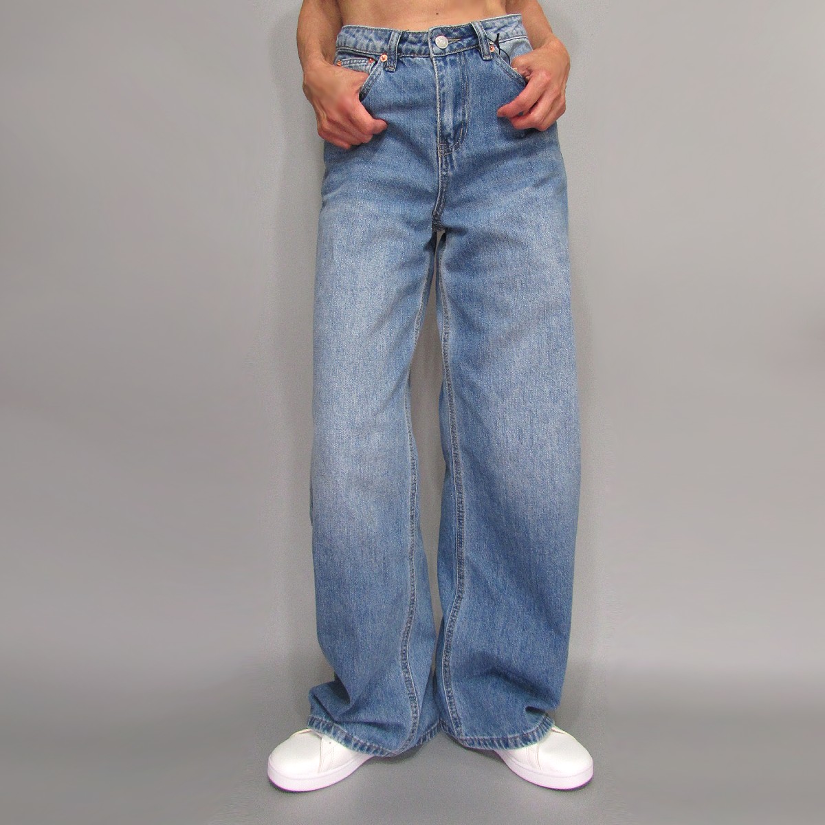 Denim085モデル着用フロント