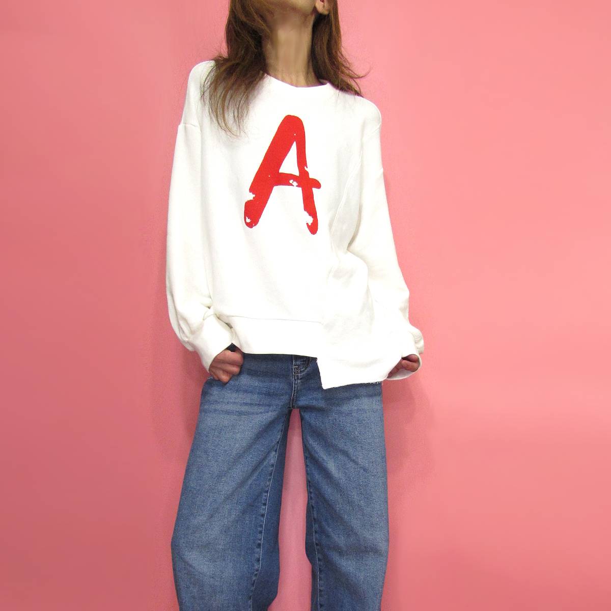 Outer131 Assymetric Hem Graphic Print Sweatshirt/Off White