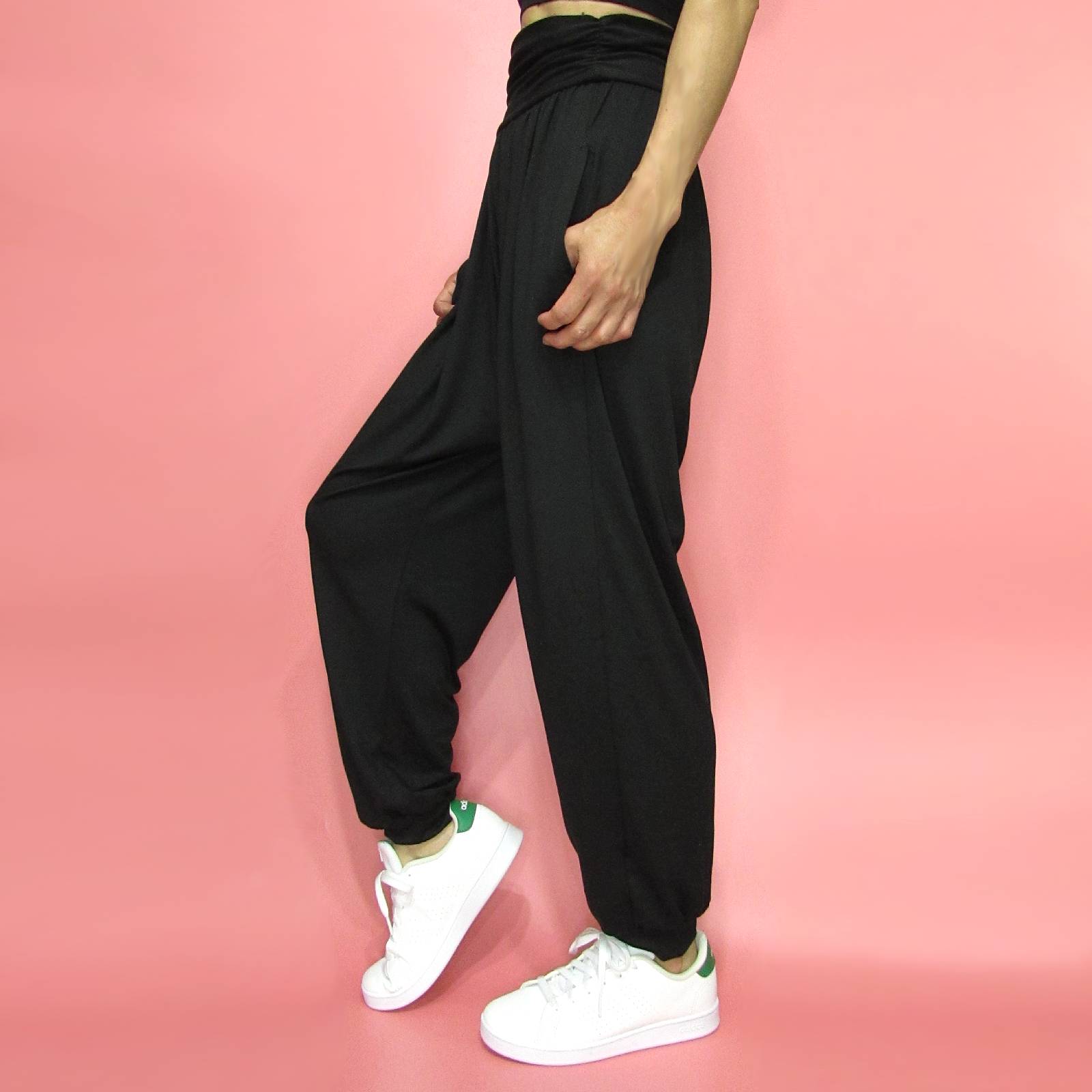 Pants284モデル着用サイド