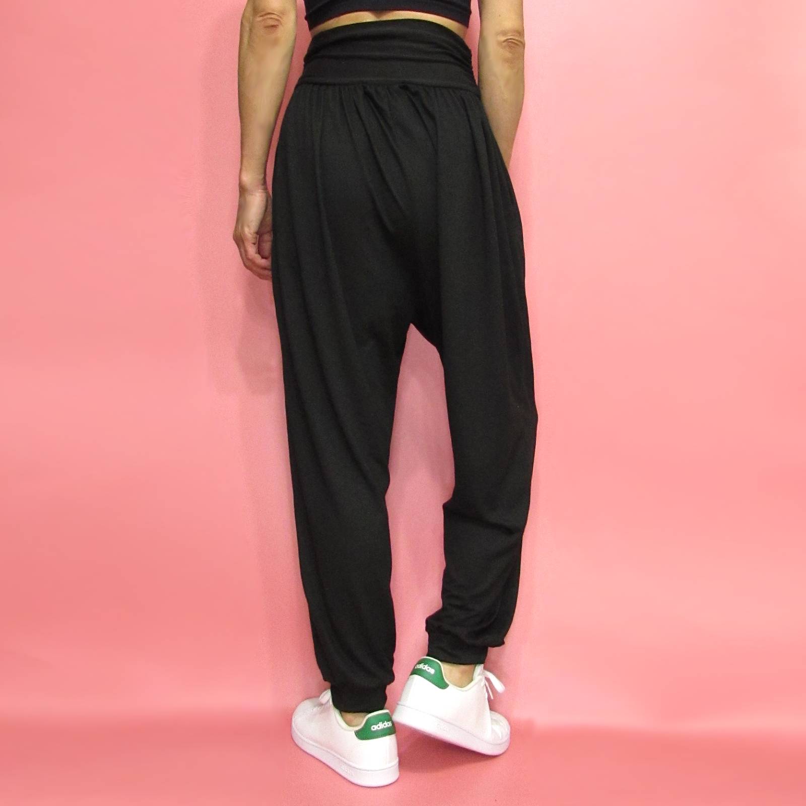 Pants284モデル着用バック