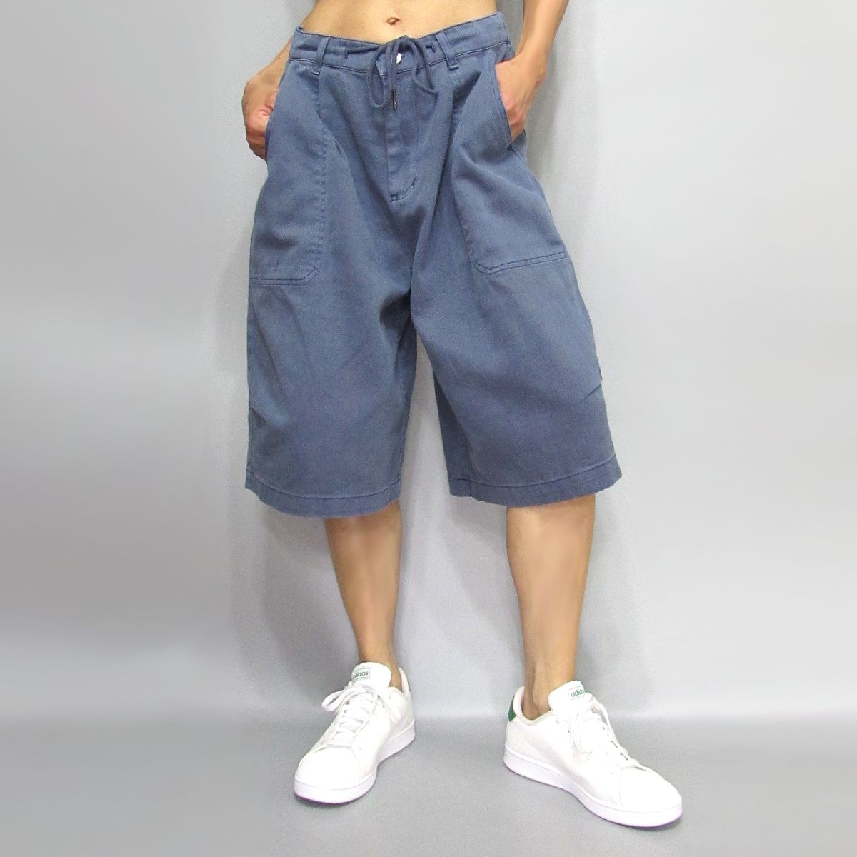 Pants300モデル着用フロント