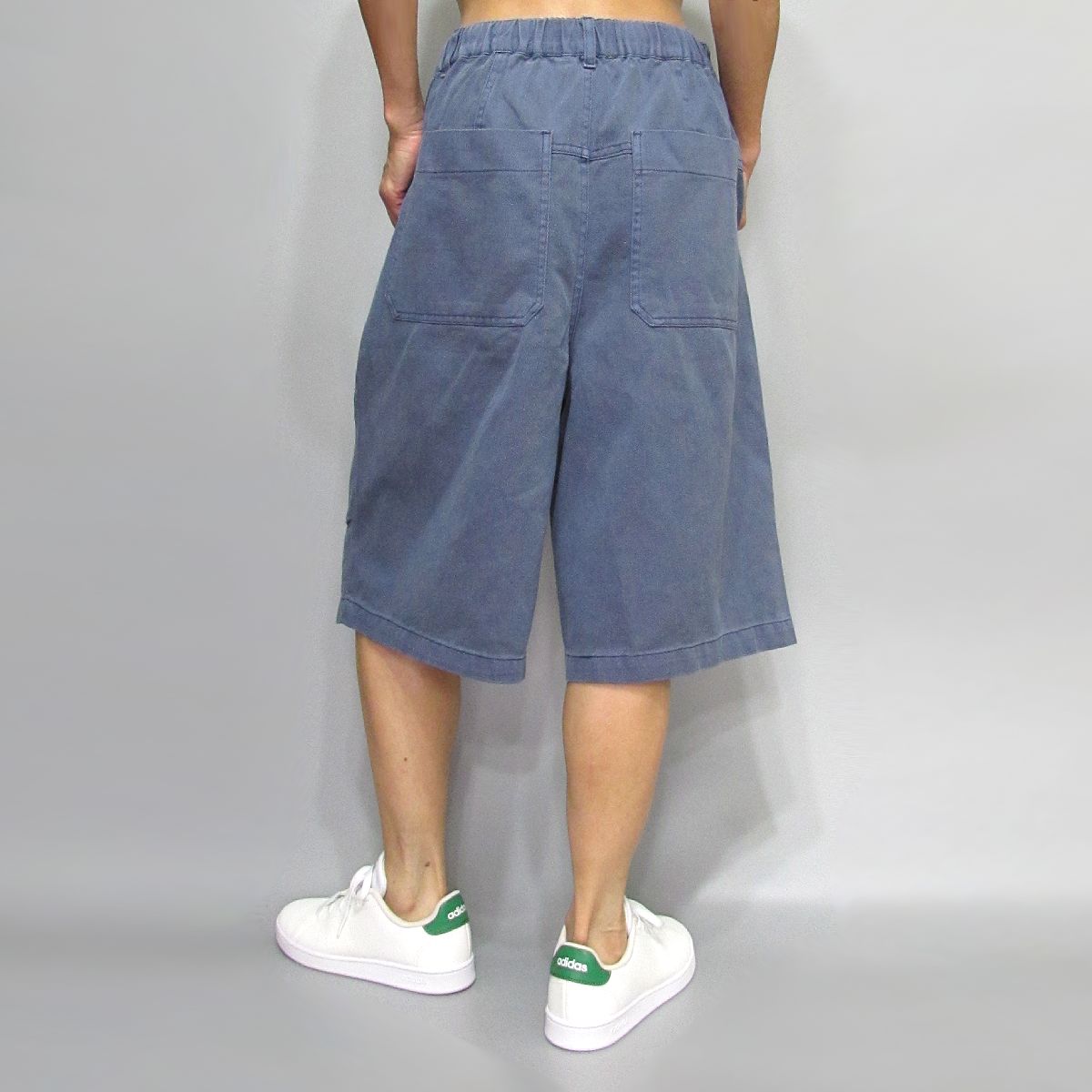 Pants300モデル着用バック