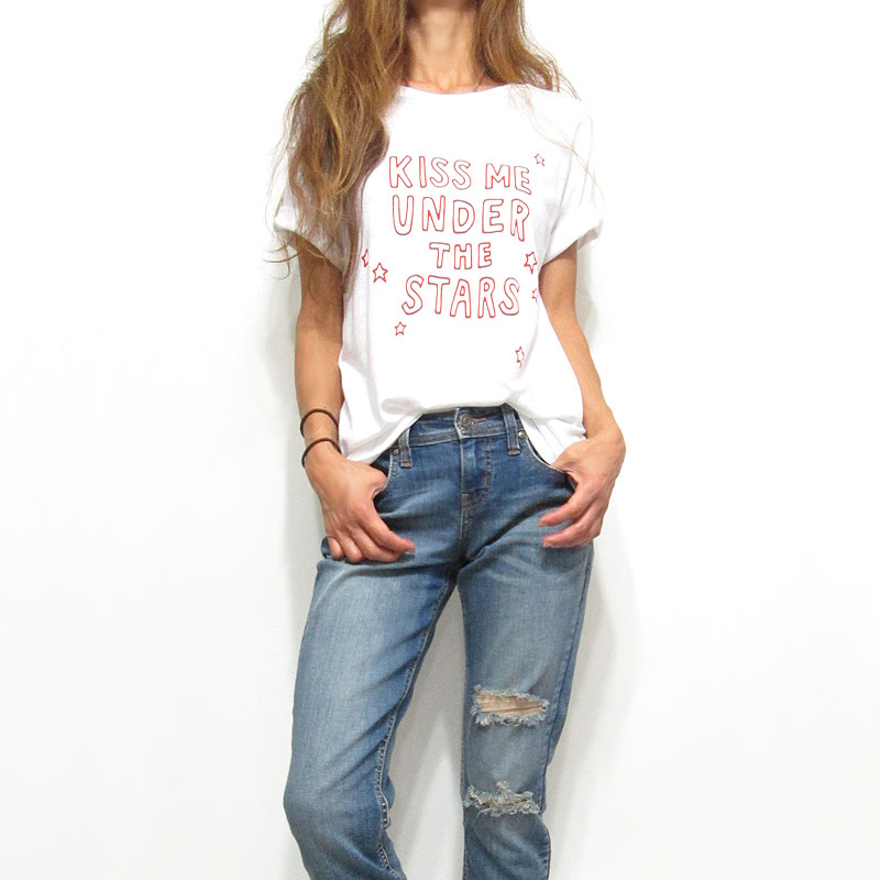 Tops673 Kiss Me Under the Stars on White T