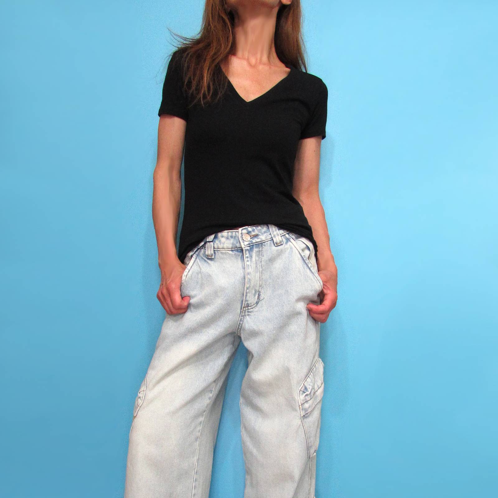 Tops873 Classic Fit Basic V-Neck Tee/Black