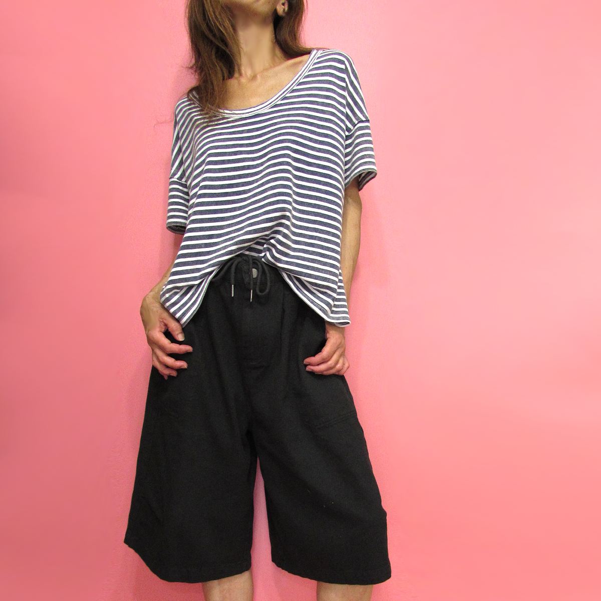 Tops902 Loose Fit Washed Stripe Scoop Neck Cotton Tee/Navy